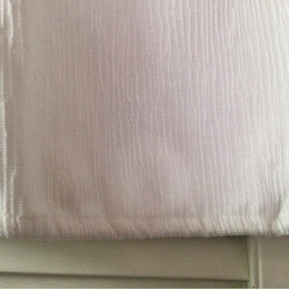 Alfani White Crepe Cap Sleeve Top - Picture 4 of 6